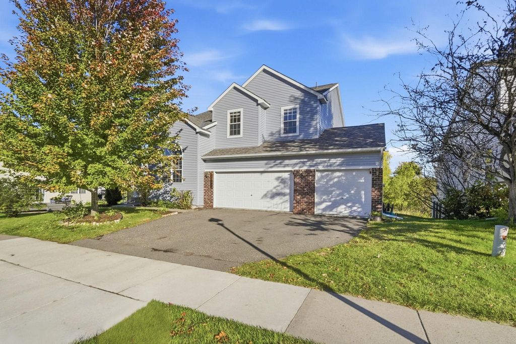 17994 89th Place N, Maple Grove, MN 55311 — photo 2