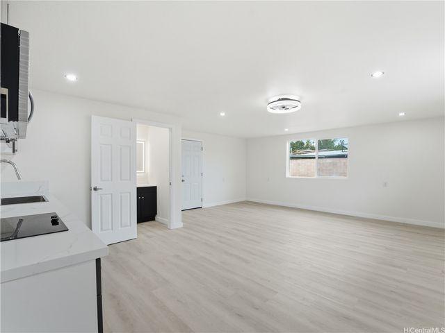 91-1025 Ikulani Street, Ewa Beach, HI 96706