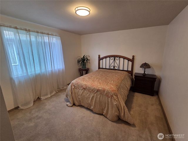 912 Gina Court SE, Olympia, WA 98513