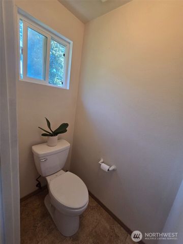 912 Gina Court SE, Olympia, WA 98513