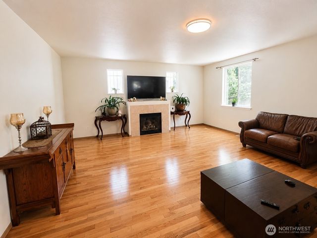912 Gina Court SE, Olympia, WA 98513