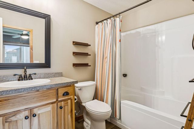 2113 21st Avenue S, Lino Lakes, MN 55038