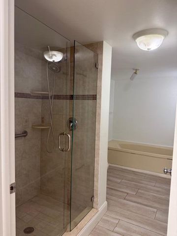 5650 Camino Del Sol 102, Boca Raton, FL 33433