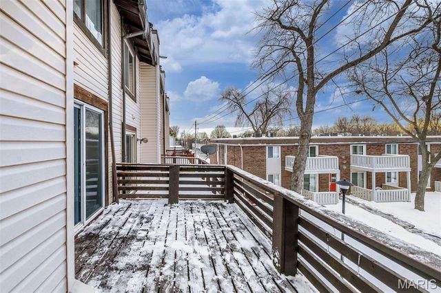 2317 Driftwood Place, Maryland Heights, MO 63146