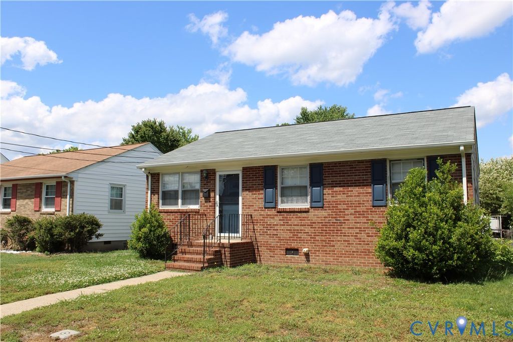 206 Fairfax Ave, Colonial Heights, VA 23834