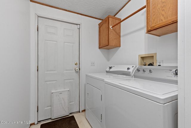 32653 N 6TH AVE, Spirit Lake, ID 83869