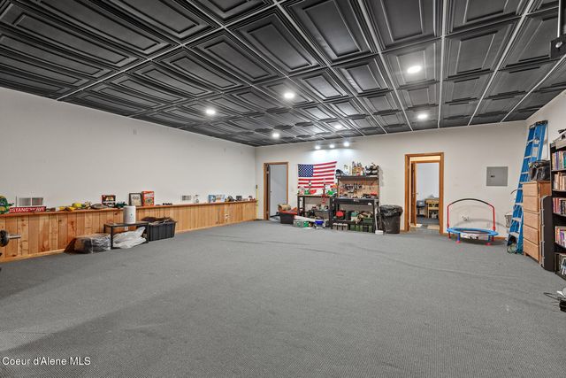 32653 N 6TH AVE, Spirit Lake, ID 83869
