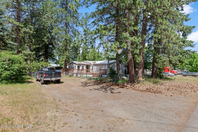 32653 N 6TH AVE, Spirit Lake, ID 83869