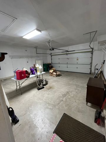 651 S Mecosta Lane, Romeoville, IL 60446