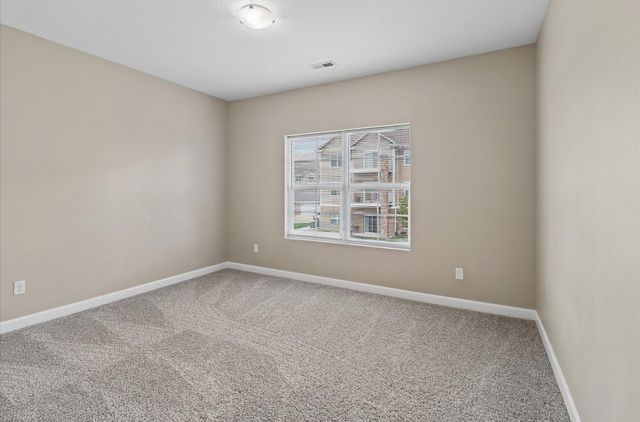 8350 Ep True Parkway 2201, West Des Moines, IA 50266
