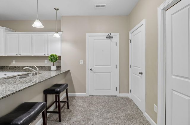 8350 Ep True Parkway 2201, West Des Moines, IA 50266