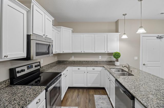 8350 Ep True Parkway 2201, West Des Moines, IA 50266