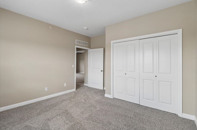 8350 Ep True Parkway 2201, West Des Moines, IA 50266