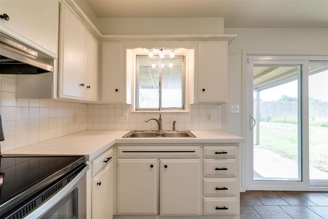 3025 SW 71st Street, Oklahoma City, OK 73159