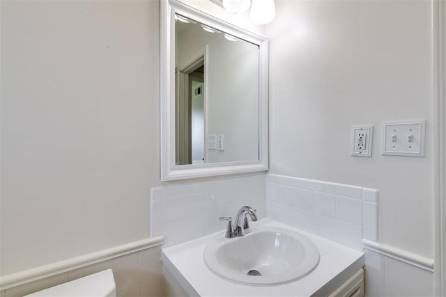 3025 SW 71st Street, Oklahoma City, OK 73159