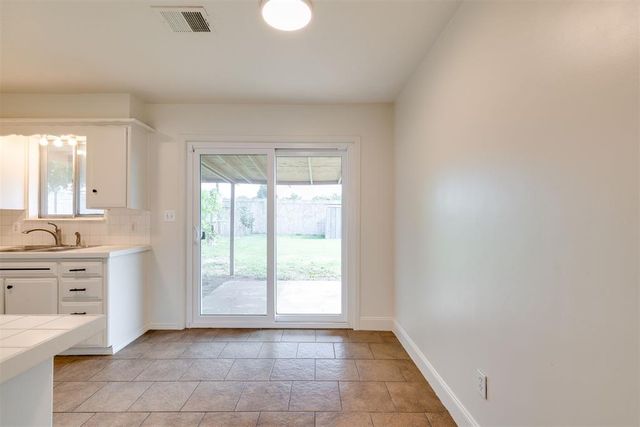 3025 SW 71st Street, Oklahoma City, OK 73159