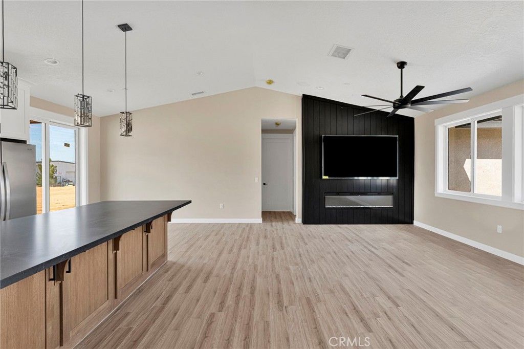 Image 24 of property listing at 23771 Pala, Apple Valley, CA 92307