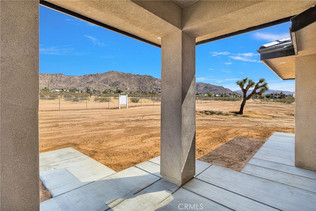 Image 46 of property listing at 23771 Pala, Apple Valley, CA 92307