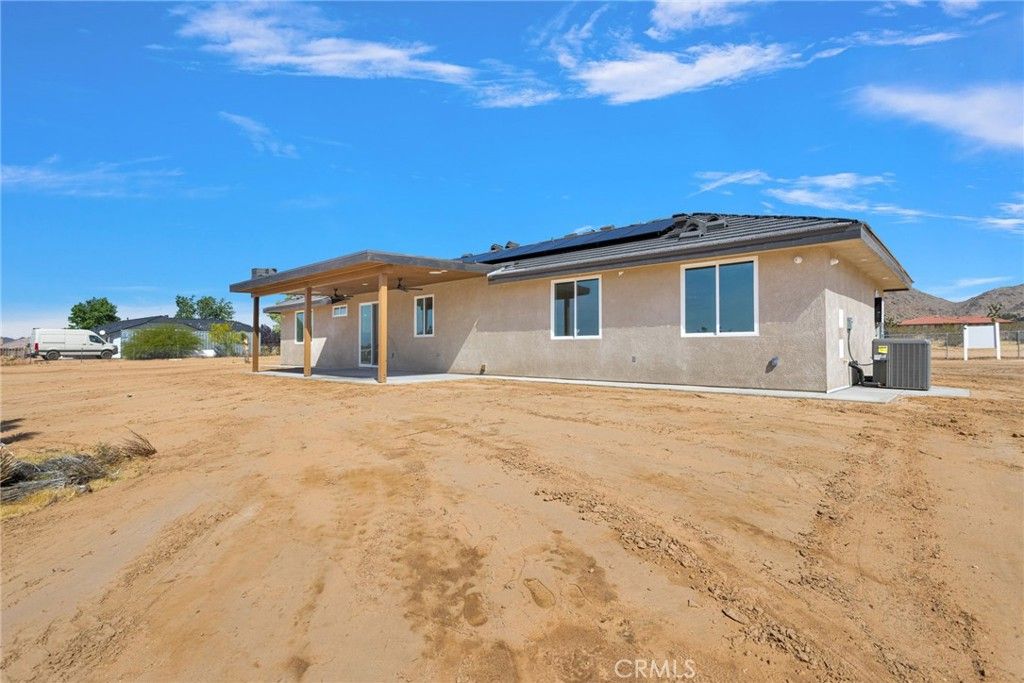 Image 7 of property listing at 23771 Pala, Apple Valley, CA 92307