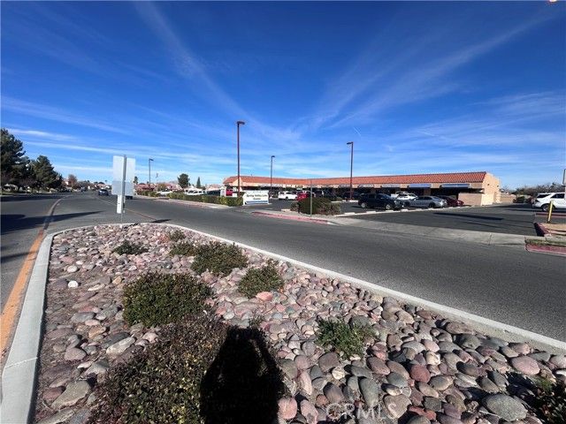 13255 Autumn Leaves, Victorville, CA 92395