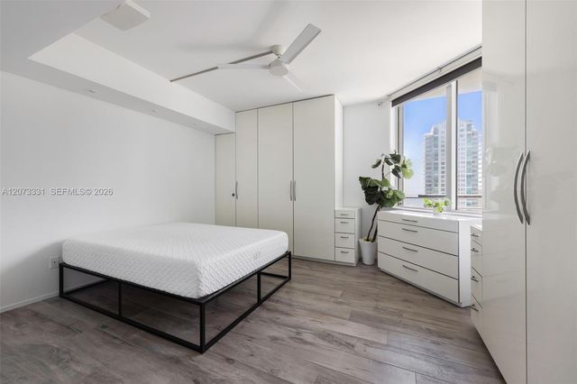 335 S Biscayne Boulevard 2805, Miami, FL 33131