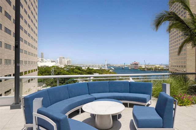 335 S Biscayne Boulevard 2805, Miami, FL 33131