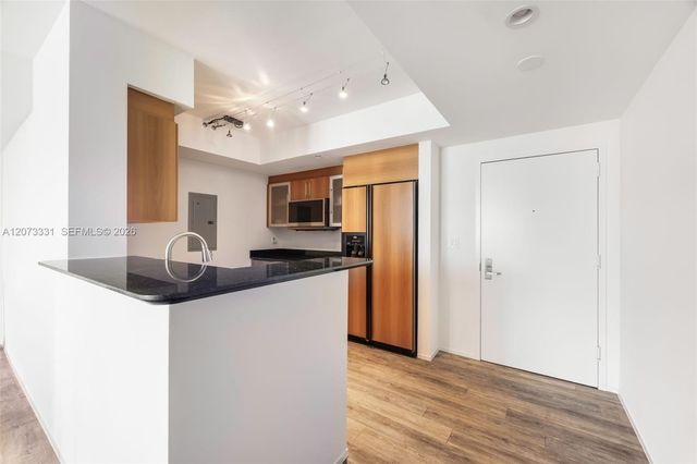 335 S Biscayne Boulevard 2805, Miami, FL 33131