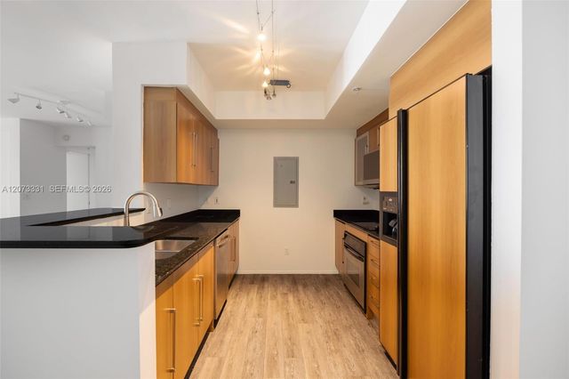 335 S Biscayne Boulevard 2805, Miami, FL 33131