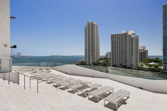 335 S Biscayne Boulevard 2805, Miami, FL 33131