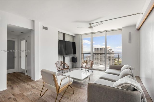 335 S Biscayne Boulevard 2805, Miami, FL 33131