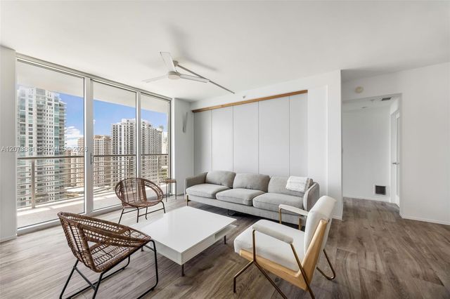 335 S Biscayne Boulevard 2805, Miami, FL 33131