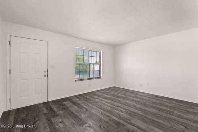 260 Faro Ct 6, Shepherdsville, KY 40165
