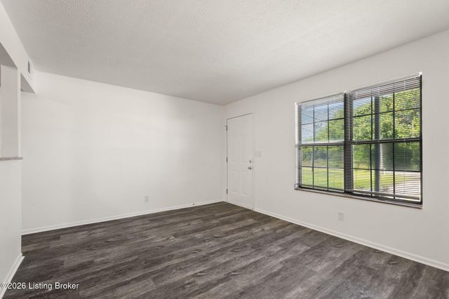 260 Faro Ct 6, Shepherdsville, KY 40165