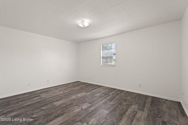260 Faro Ct 6, Shepherdsville, KY 40165