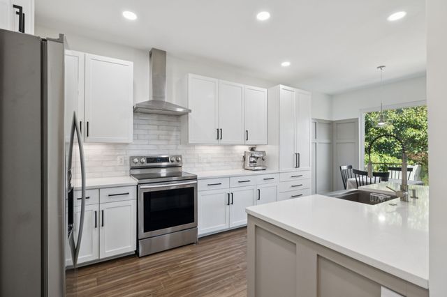 100 Buttercup Cv, Franklin, TN 37064