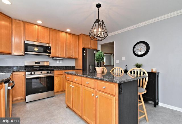 109 MACINTOSH LN, North Wales, PA 19454