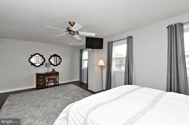 109 MACINTOSH LN, North Wales, PA 19454