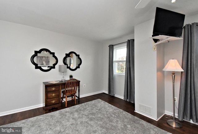 109 MACINTOSH LN, North Wales, PA 19454