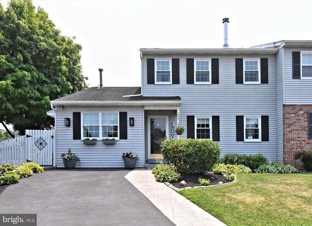 109 MACINTOSH LN, North Wales, PA 19454