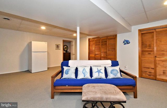 109 MACINTOSH LN, North Wales, PA 19454