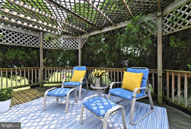 109 MACINTOSH LN, North Wales, PA 19454