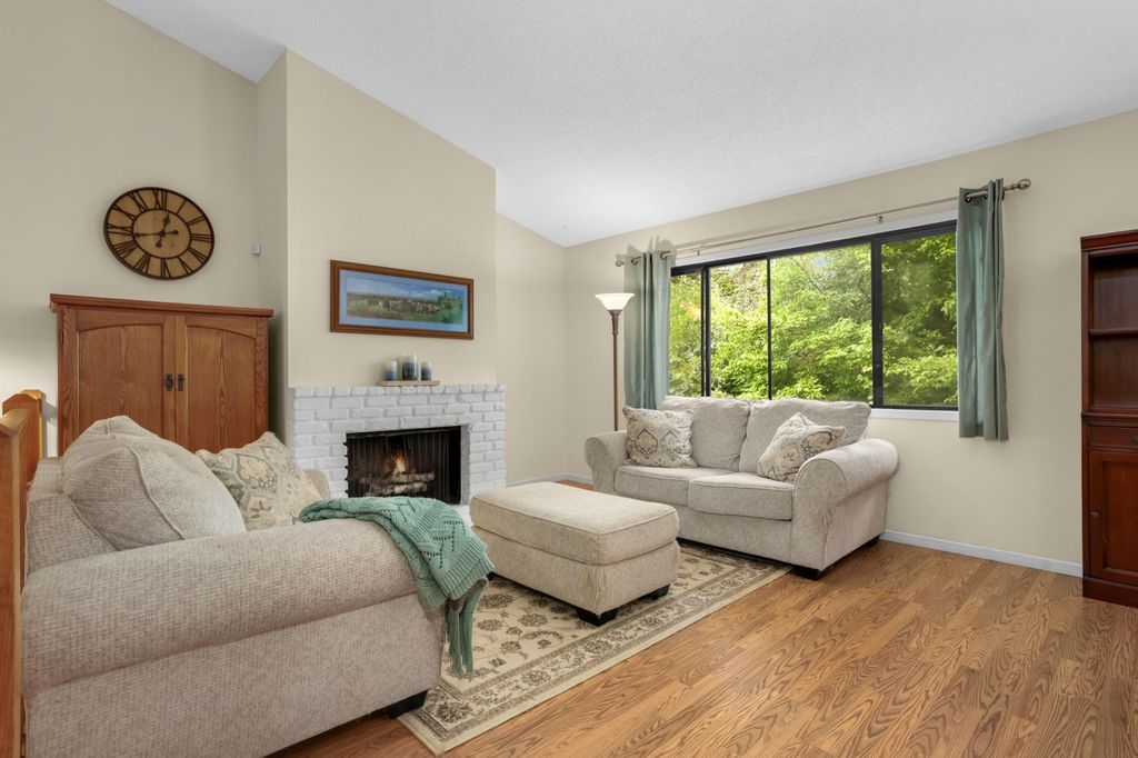 14216 Chestnut Drive, Eden Prairie, MN 55347 — photo 4