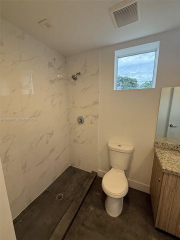 2010 SW 25th Ter 205, Miami, FL 33133