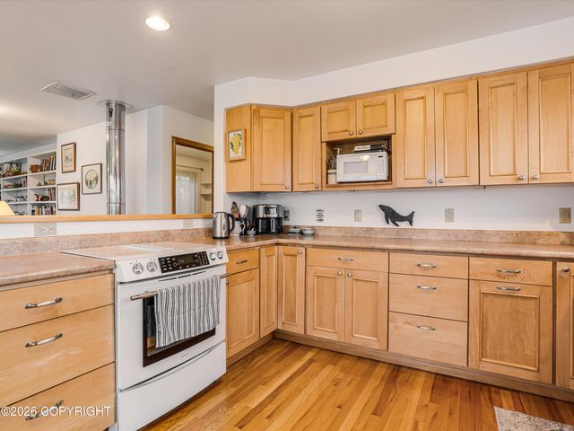 830 Jackson Street, Ketchikan, AK 99901