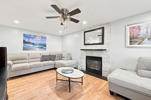 5 Lady Slipper Ln, Methuen, MA 01844