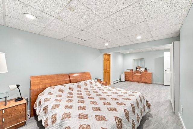 5 Lady Slipper Ln, Methuen, MA 01844