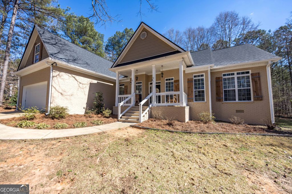 829 Thrash Road, Lagrange, GA 30241