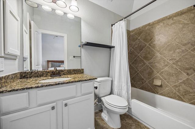 1616 Hewitt Drive, Houston, TX 77018