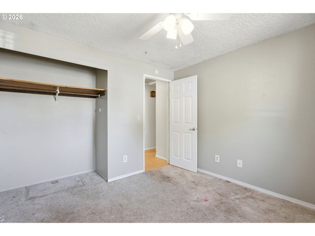 1764 Sw ALMOND Ct, Mc Minnville, OR 97128