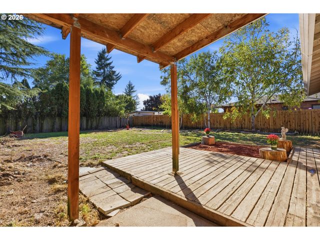 1764 Sw ALMOND Ct, Mc Minnville, OR 97128
